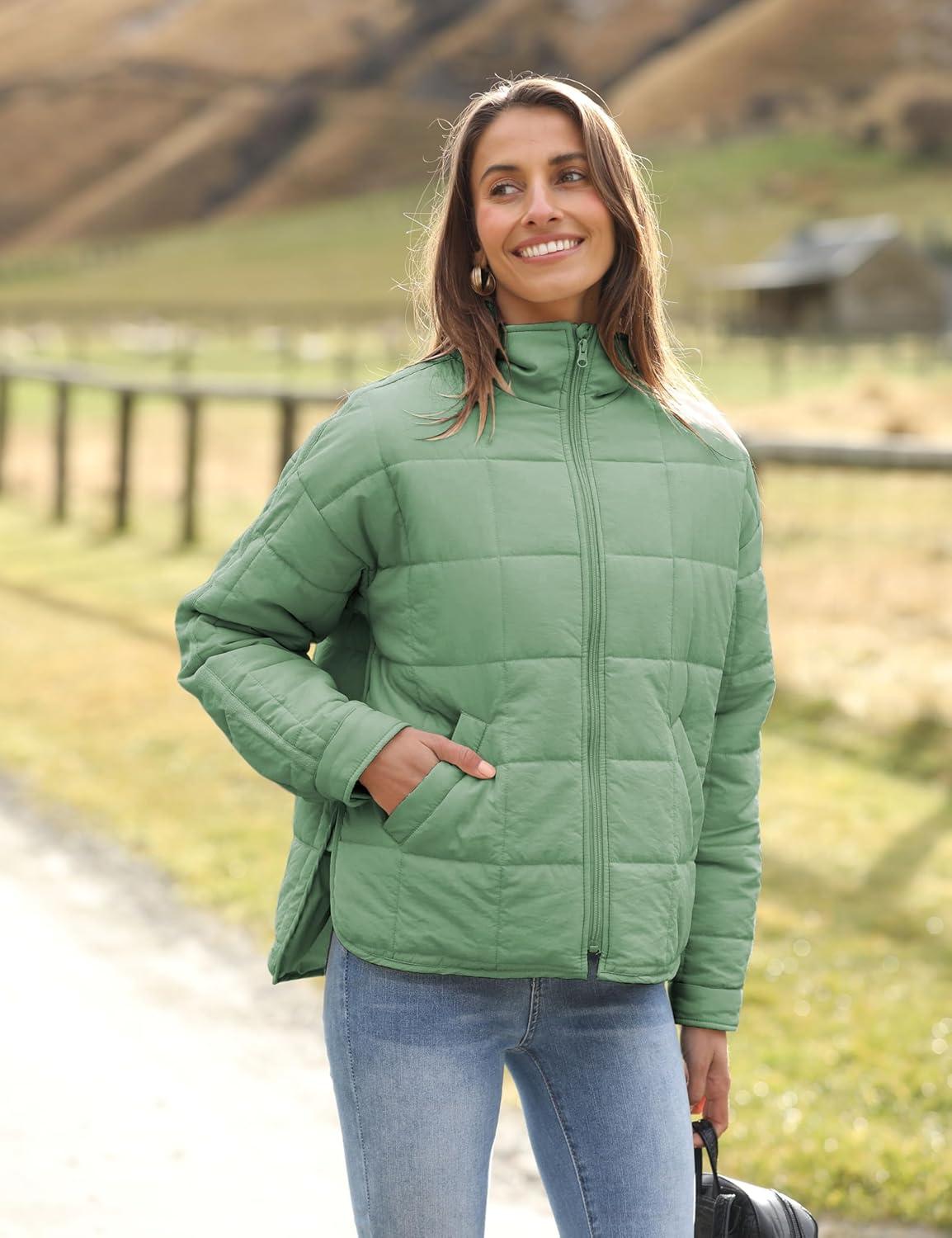 imageOmoone Womens Quilted Puffer Jacket Zip Up Oversized Lightweight Padded Down Coat OuterwearLightgreen